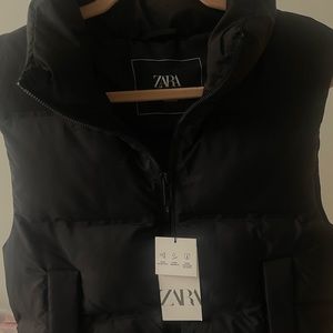 Short puffer vest